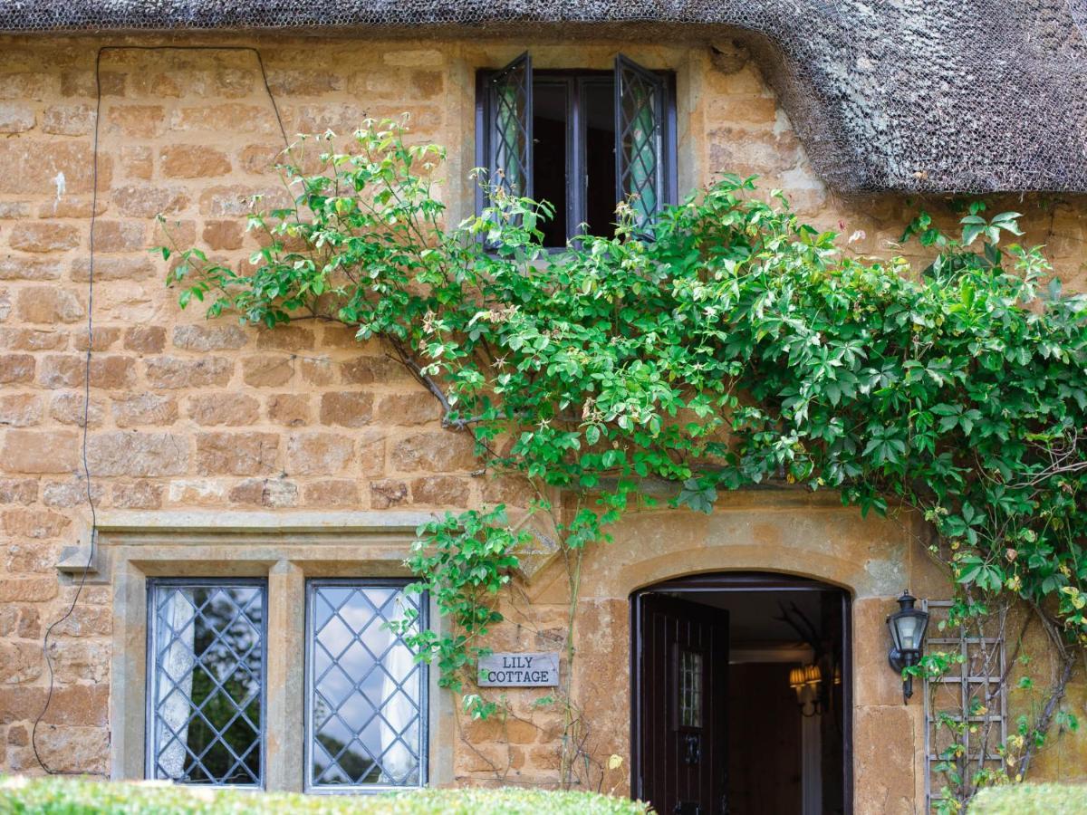 Lily Cottage Great Tew Екстер'єр фото